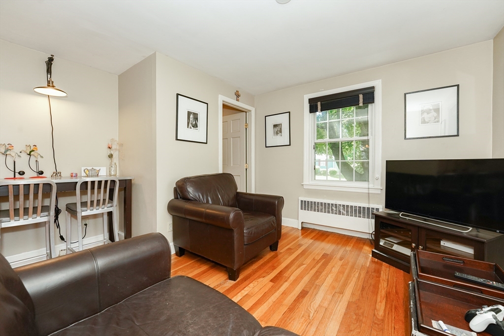 84 Pincushion Road Framingham, MA 01702 - Photo 10 of 35 Gallery Image 10