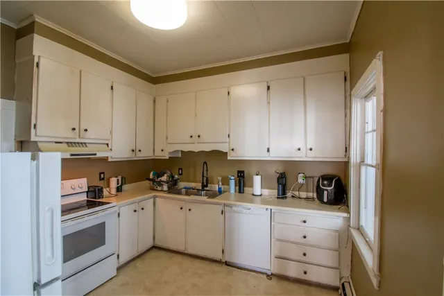 $239,900 | 202 Fall Street, Seneca Falls, NY 13148