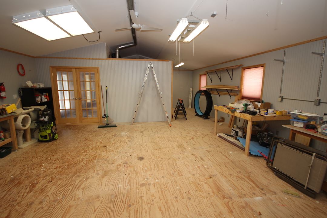 970 West Wing Road Mount Pleasant, MI 48858 - Photo 35 of 43 1831889-34.JPG