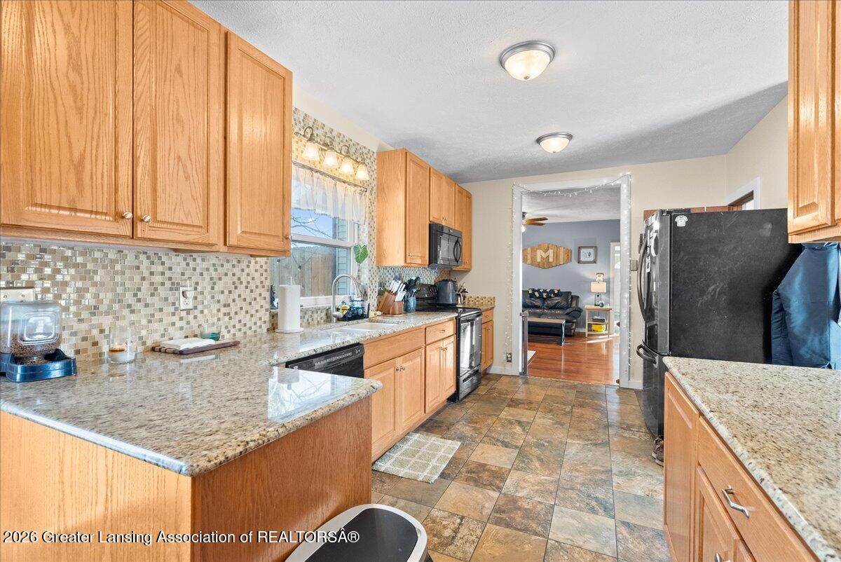 2689 Narrow Lake Road Charlotte, MI 48813 - Photo 23 of 33 23-Media Jett - 18