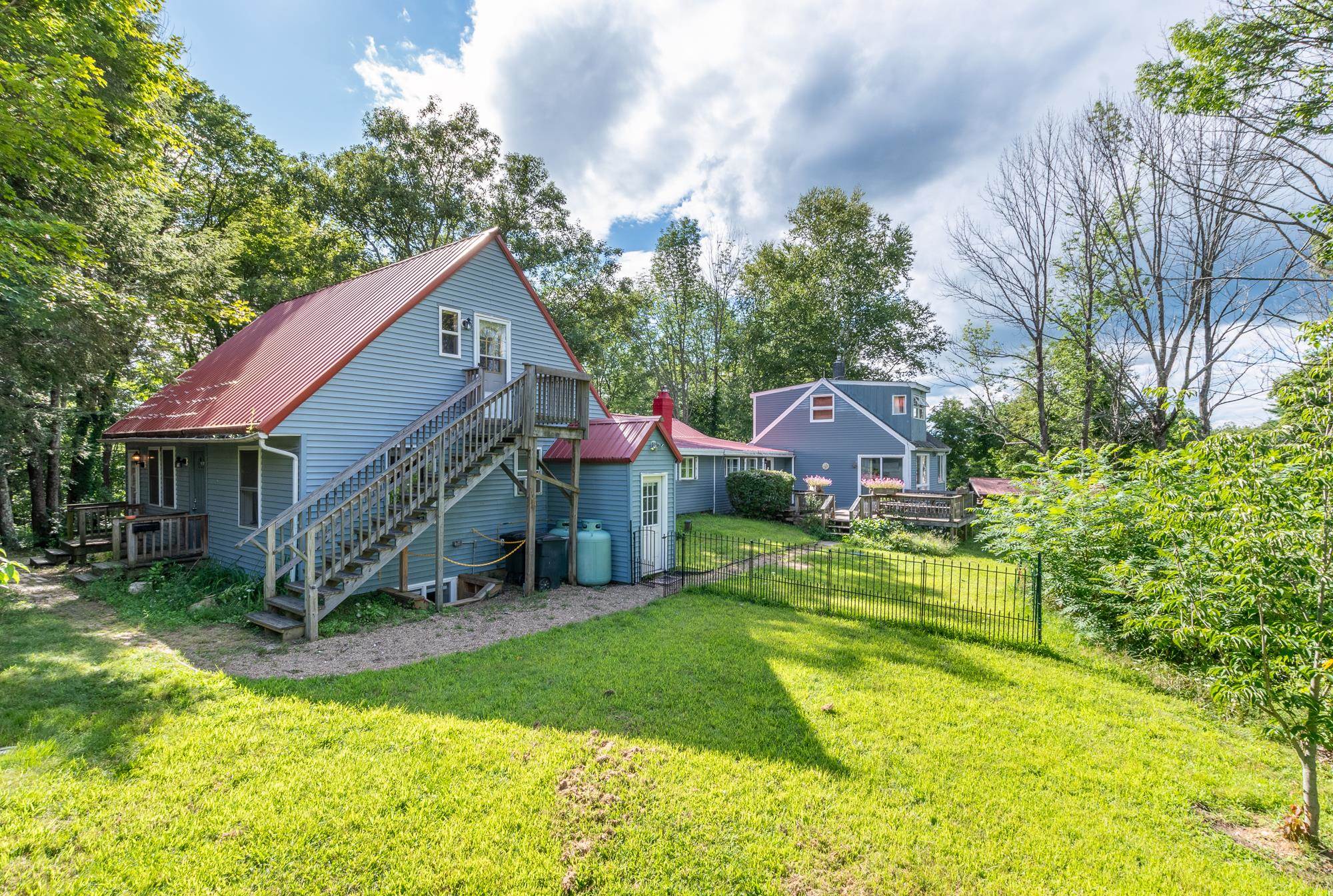 17 Gebig Road Nottingham, NH 03290 - Photo 1 of 40