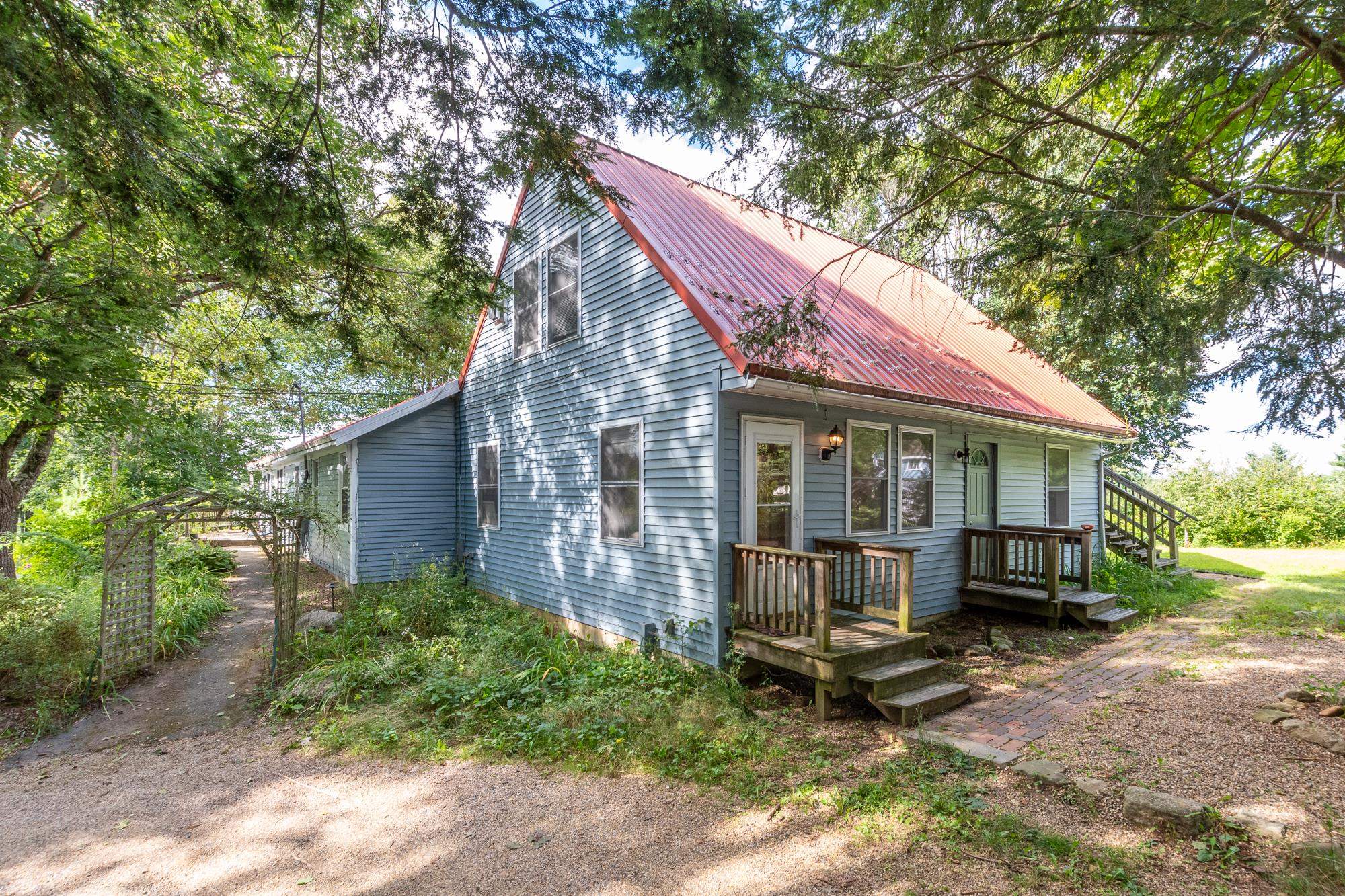 17 Gebig Road Nottingham, NH 03290 - Photo 2 of 40