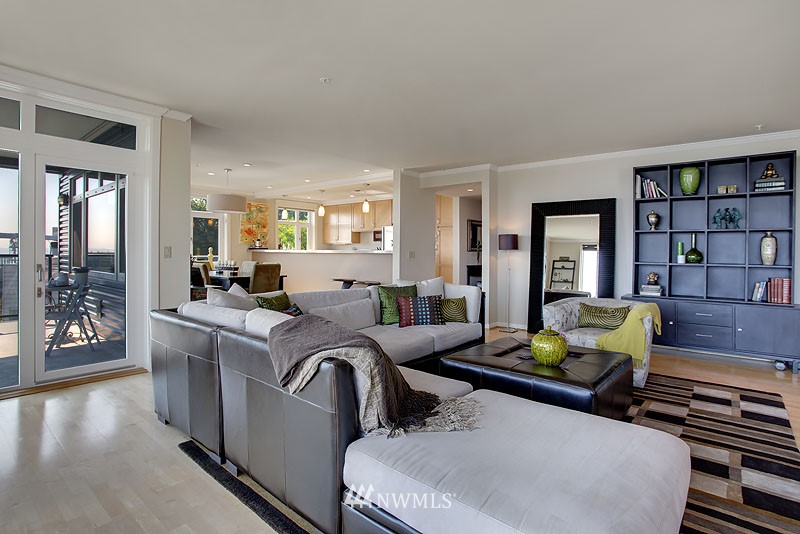 415 West Republican Street, Unit 300 Seattle, WA 98119 - Photo 6 of 15