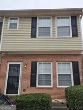 3620 Ginnis Road, Unit 4 Atlanta, GA 30331 - Photo 1 of 17