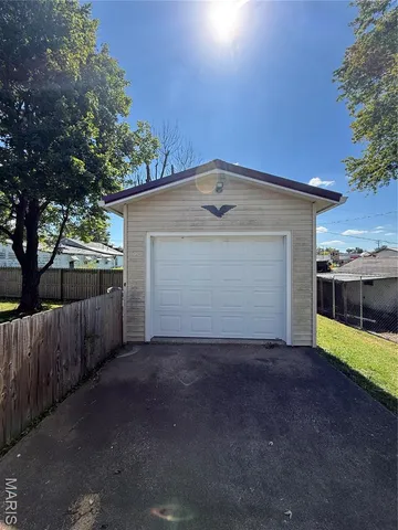 $138,000 | 119 East Bibb Drive, Bowling Green, MO 63334