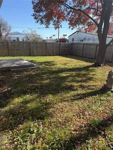 $138,000 | 119 East Bibb Drive, Bowling Green, MO 63334