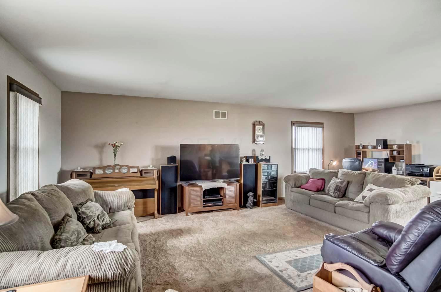 19821 London Road Circleville, OH 43113 - Photo 5 of 50 Gallery Image 5
