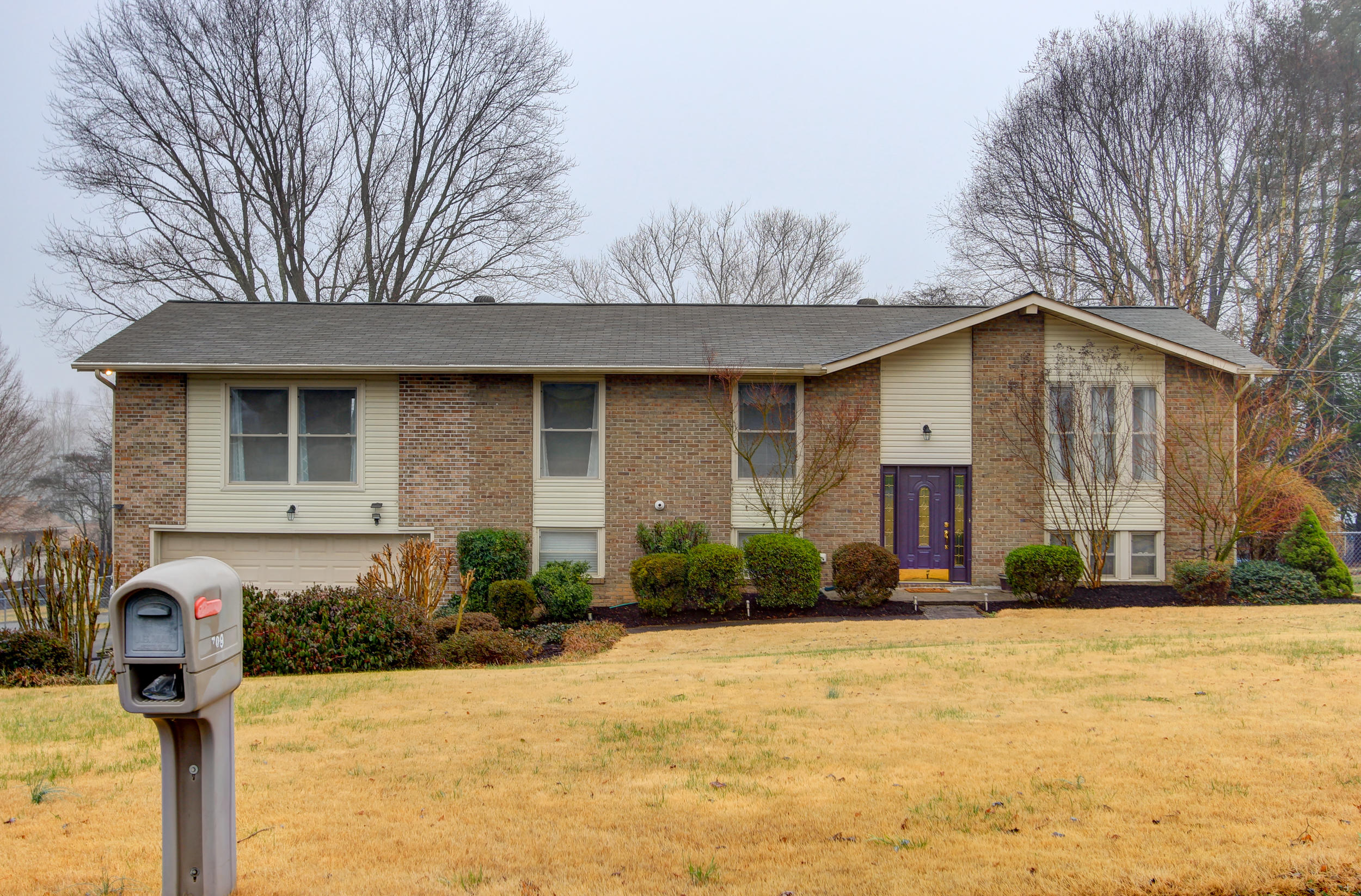 7713 Cloudland Road Powell, TN 37849 - Photo 1 of 26 Well landscaped