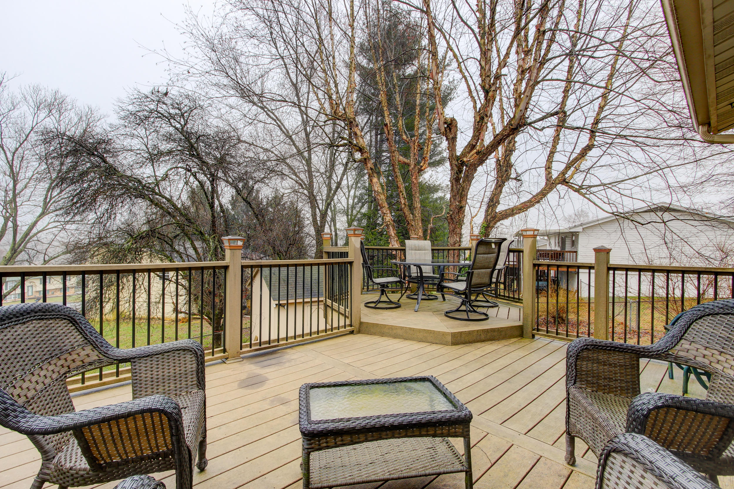 7713 Cloudland Road Powell, TN 37849 - Photo 6 of 26 Entertaining areas