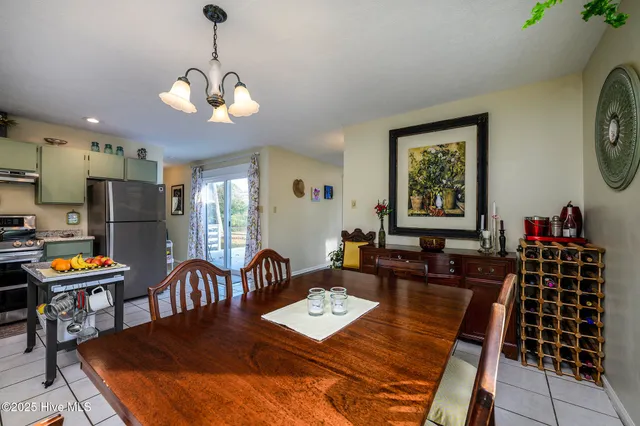 $300,000 | 608 Church Street, Oriental, NC 28571