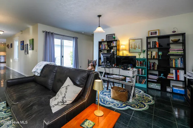 $300,000 | 608 Church Street, Oriental, NC 28571