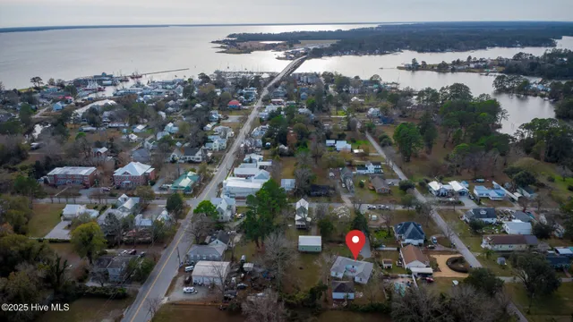 $300,000 | 608 Church Street, Oriental, NC 28571