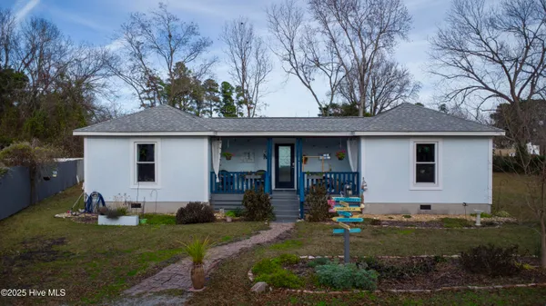 $300,000 | 608 Church Street, Oriental, NC 28571