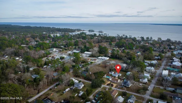 $300,000 | 608 Church Street, Oriental, NC 28571