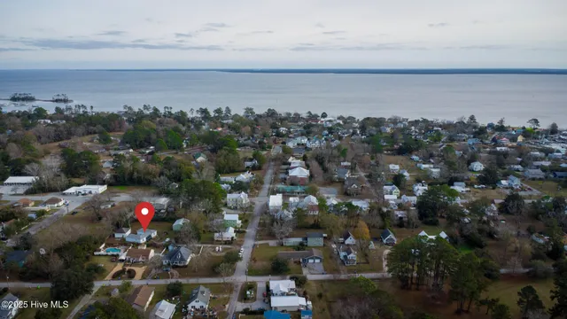 $300,000 | 608 Church Street, Oriental, NC 28571