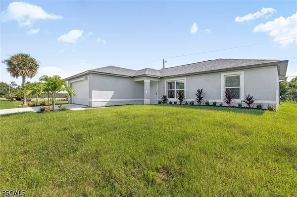 $309,900 | 418 Northwest 11th Terrace, Cape Coral, FL 33993