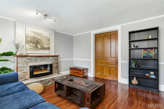 $198,900 | 3204 Dakota Street, St. Louis, MO 63111