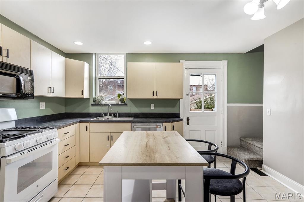 3204 Dakota Street St. Louis, MO 63111 - Photo 18 of 48