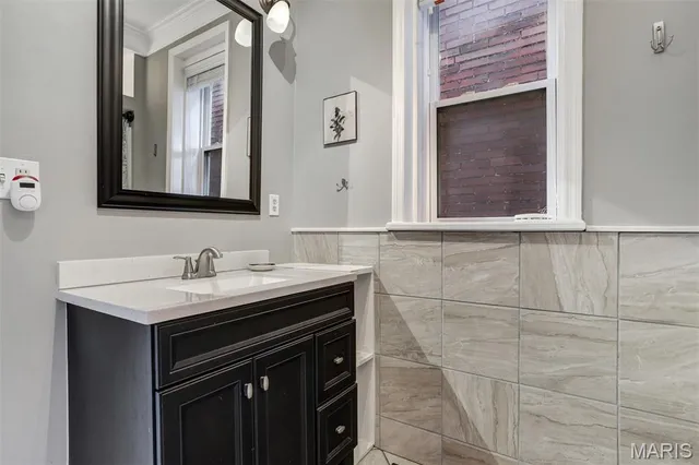 $198,900 | 3204 Dakota Street, St. Louis, MO 63111