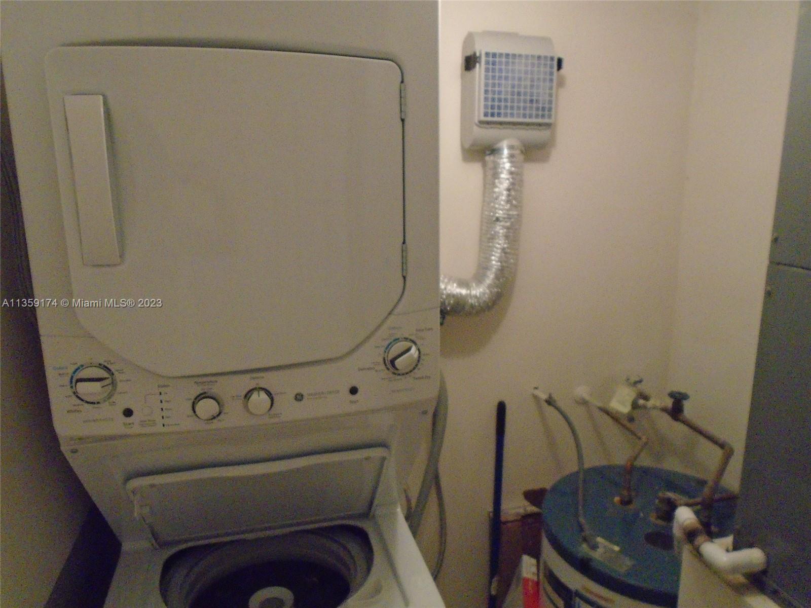 Sabal Palm of Pine Davie, FL 33324 - Photo 28 of 30 a bathroom with a sink and toilet
