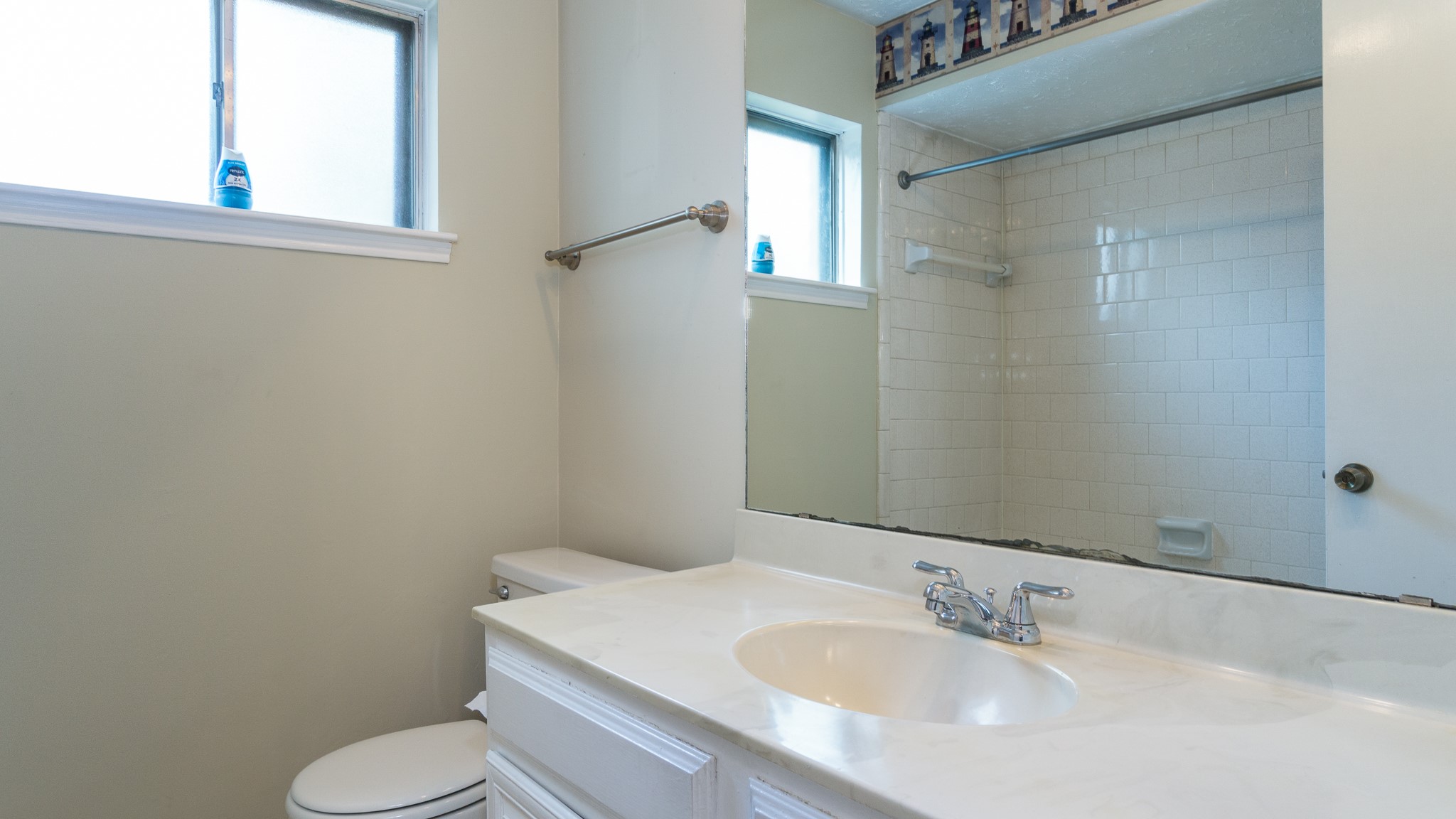 5018 Fitzwater Drive Spring, TX 77373 - Photo 27 of 27 Hall bathroom with tub/shower combo.