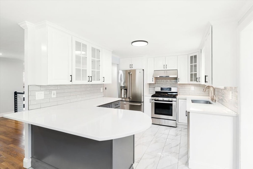 143 Samoset Drive Hanover, MA 02339 - Photo 17 of 41