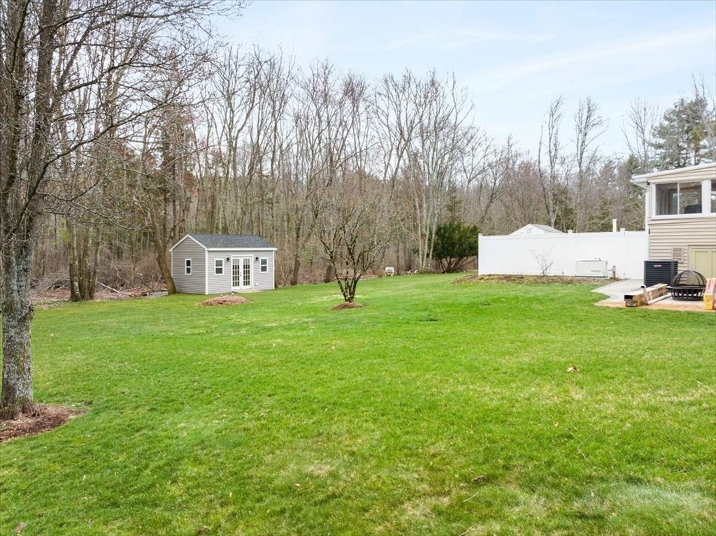 143 Samoset Drive Hanover, MA 02339 - Photo 9 of 41