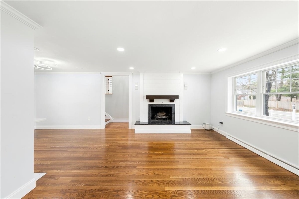 143 Samoset Drive Hanover, MA 02339 - Photo 10 of 41