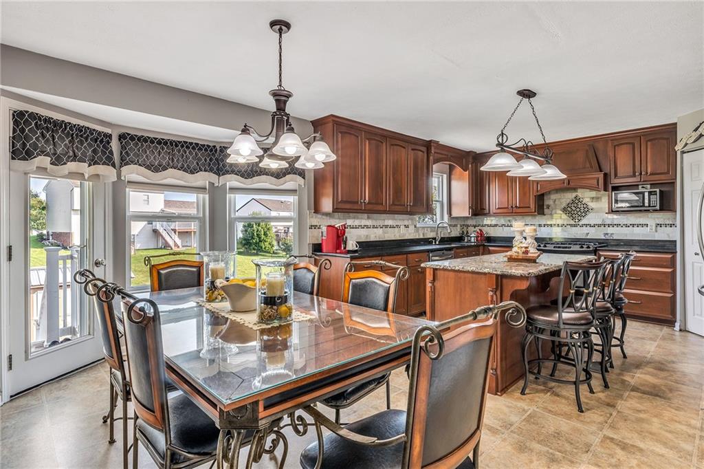 162 Cedar Ridge Drive Monaca, PA 15061 - Photo 3 of 24 Gallery Image 3