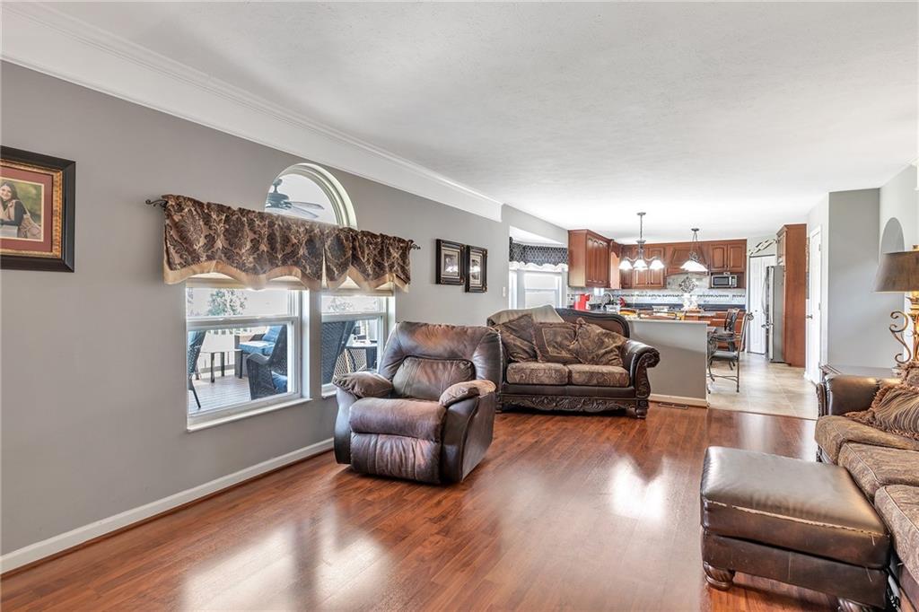 162 Cedar Ridge Drive Monaca, PA 15061 - Photo 6 of 24 Gallery Image 6