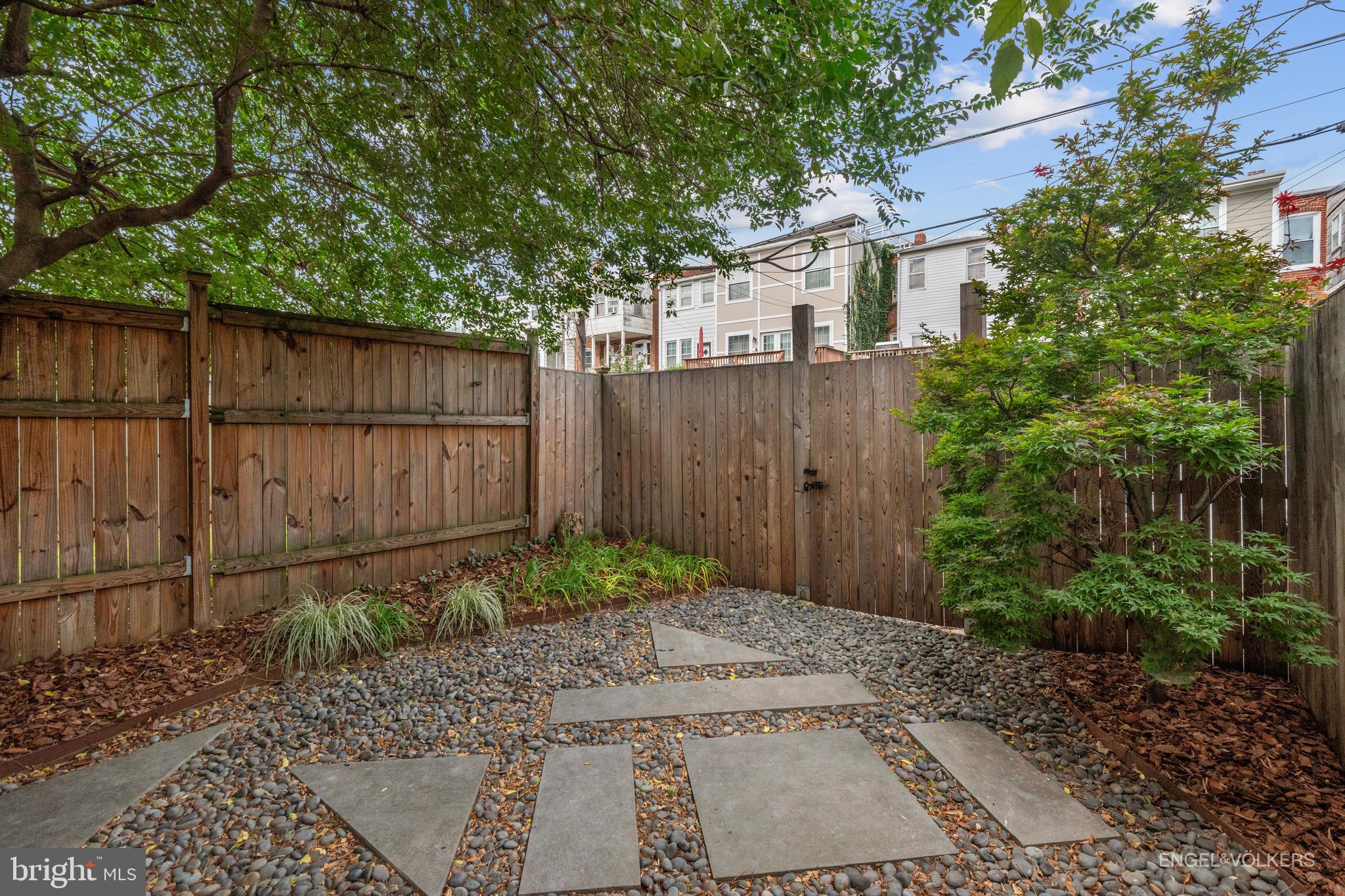 38 Sherman Circle Northwest Washington, DC 20011 - Photo 15 of 15