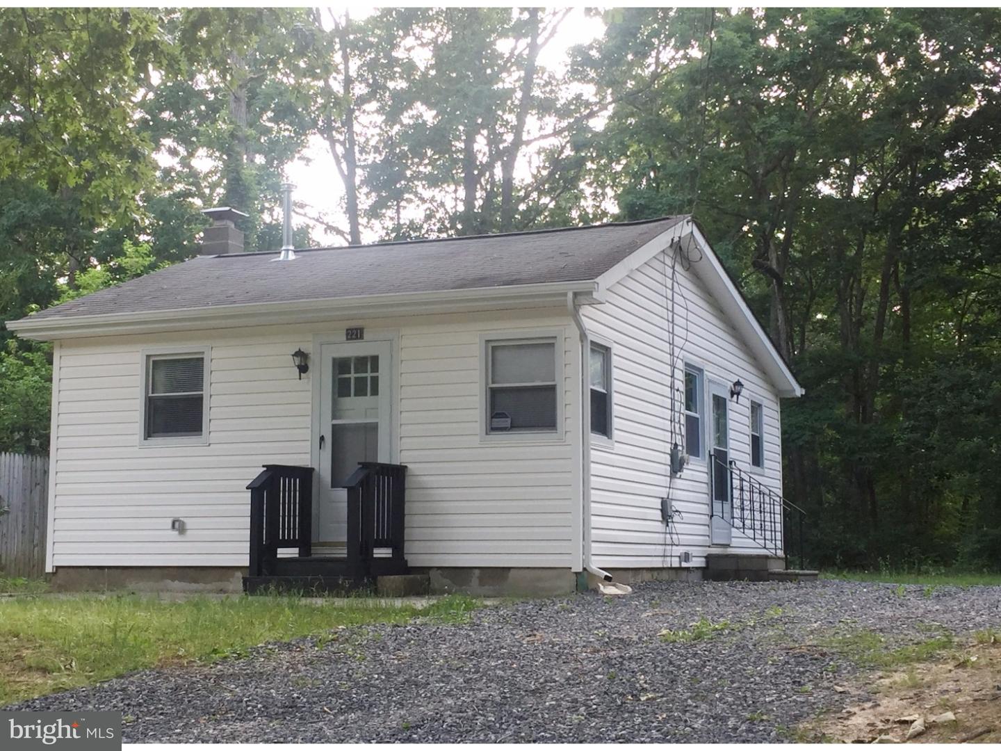 221 Iris Road Millville, NJ 08332 - Photo 1 of 9 Gallery Image 1