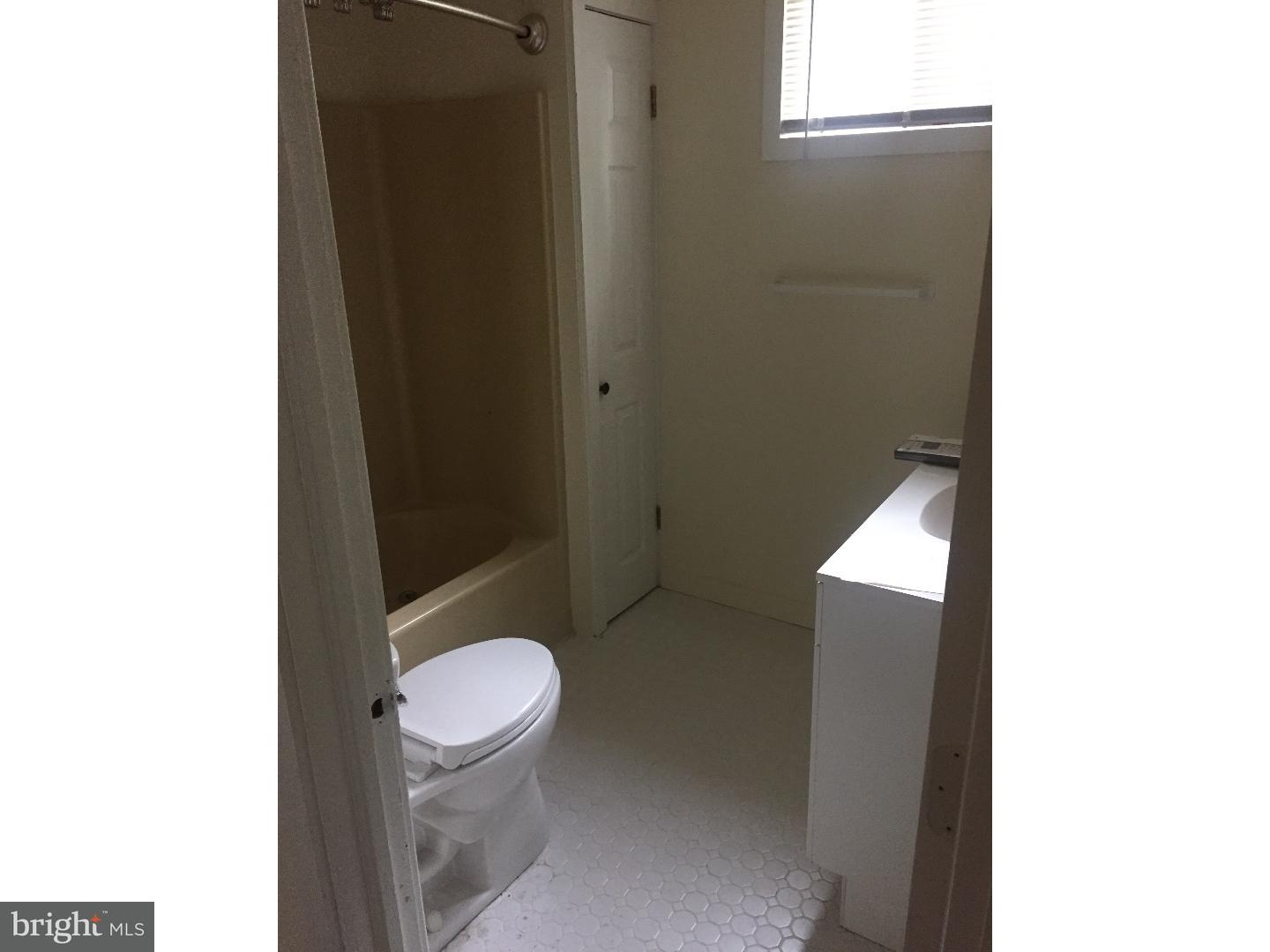 221 Iris Road Millville, NJ 08332 - Photo 9 of 9 Gallery Image 9