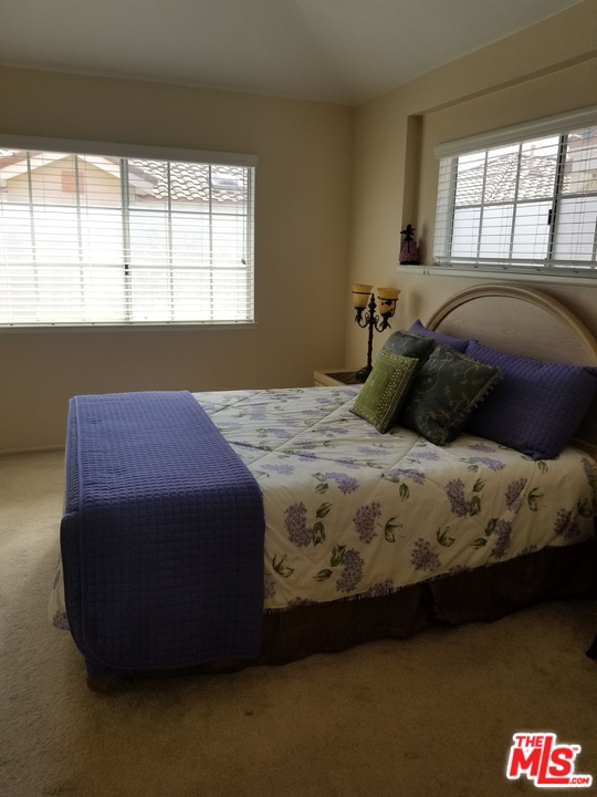 14050 Lemoli Way Hawthorne, CA 90250 - Photo 19 of 39