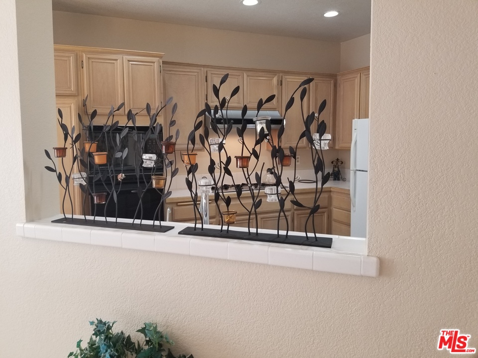 14050 Lemoli Way Hawthorne, CA 90250 - Photo 30 of 39