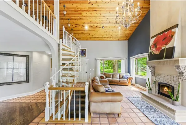 $1,425,990 | 205 Kummrow Court, Wales, WI 53183