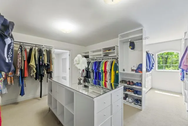 $1,425,990 | 205 Kummrow Court, Wales, WI 53183