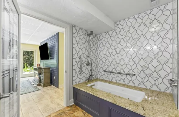 $1,425,990 | 205 Kummrow Court, Wales, WI 53183