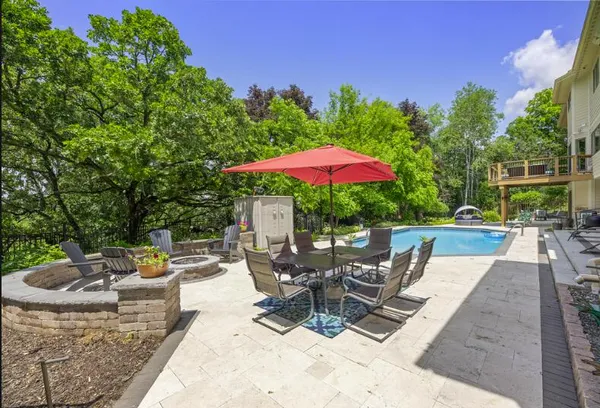 $1,425,990 | 205 Kummrow Court, Wales, WI 53183