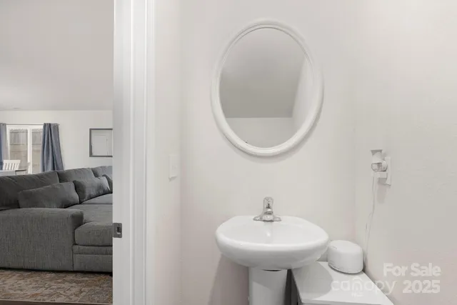 $359,900 | 9025 Creedmore Hills Drive, Charlotte, NC 28214