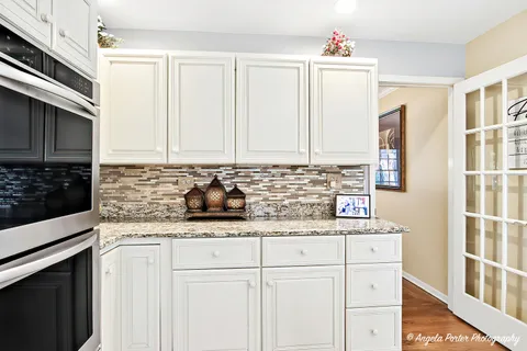 $575,000 | 9217 Shadow Lane, Bull Valley, IL 60097