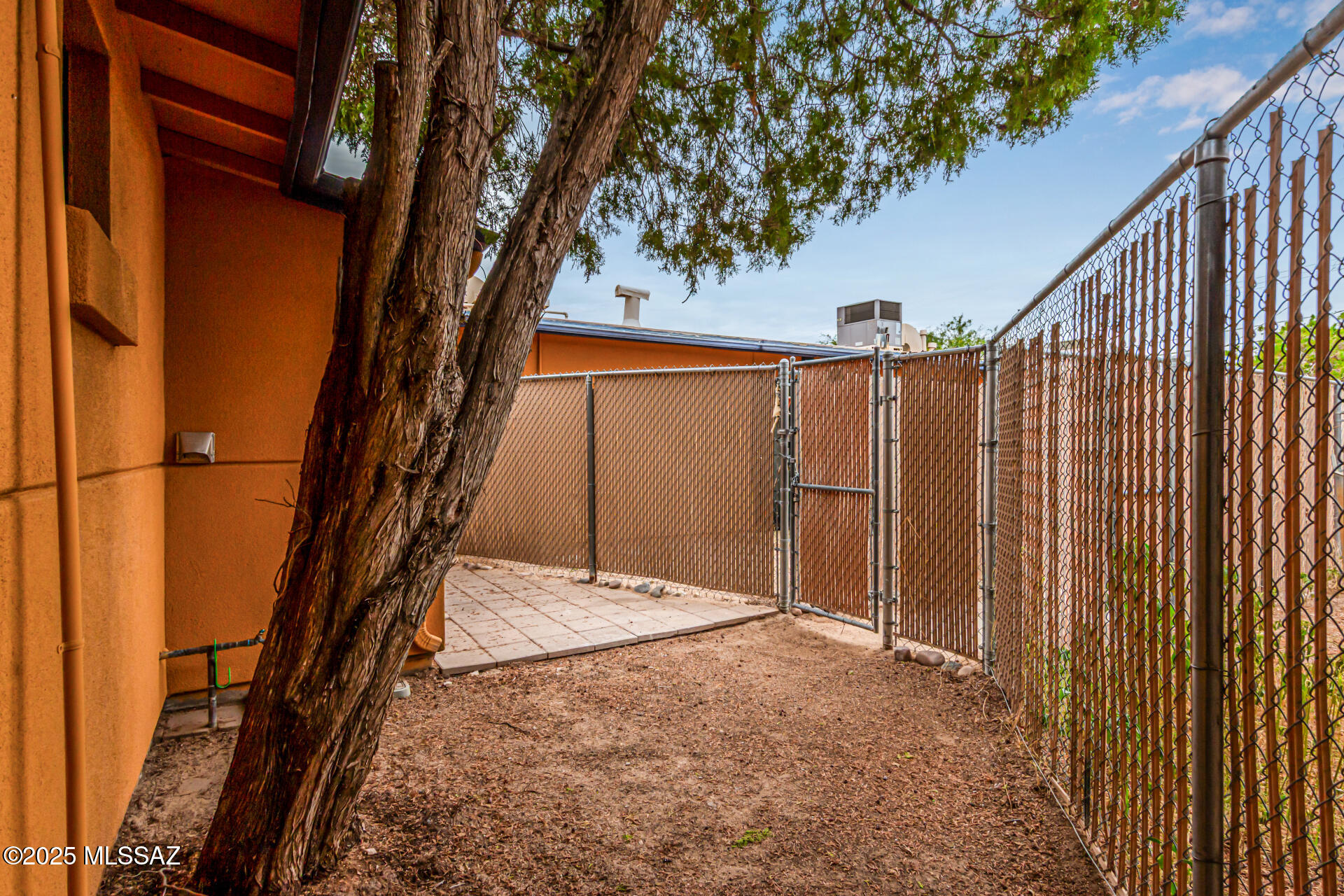 350 North Silverbell Road, Unit 29 Tucson, AZ 85745 - Photo 26 of 33 Gallery Image 26