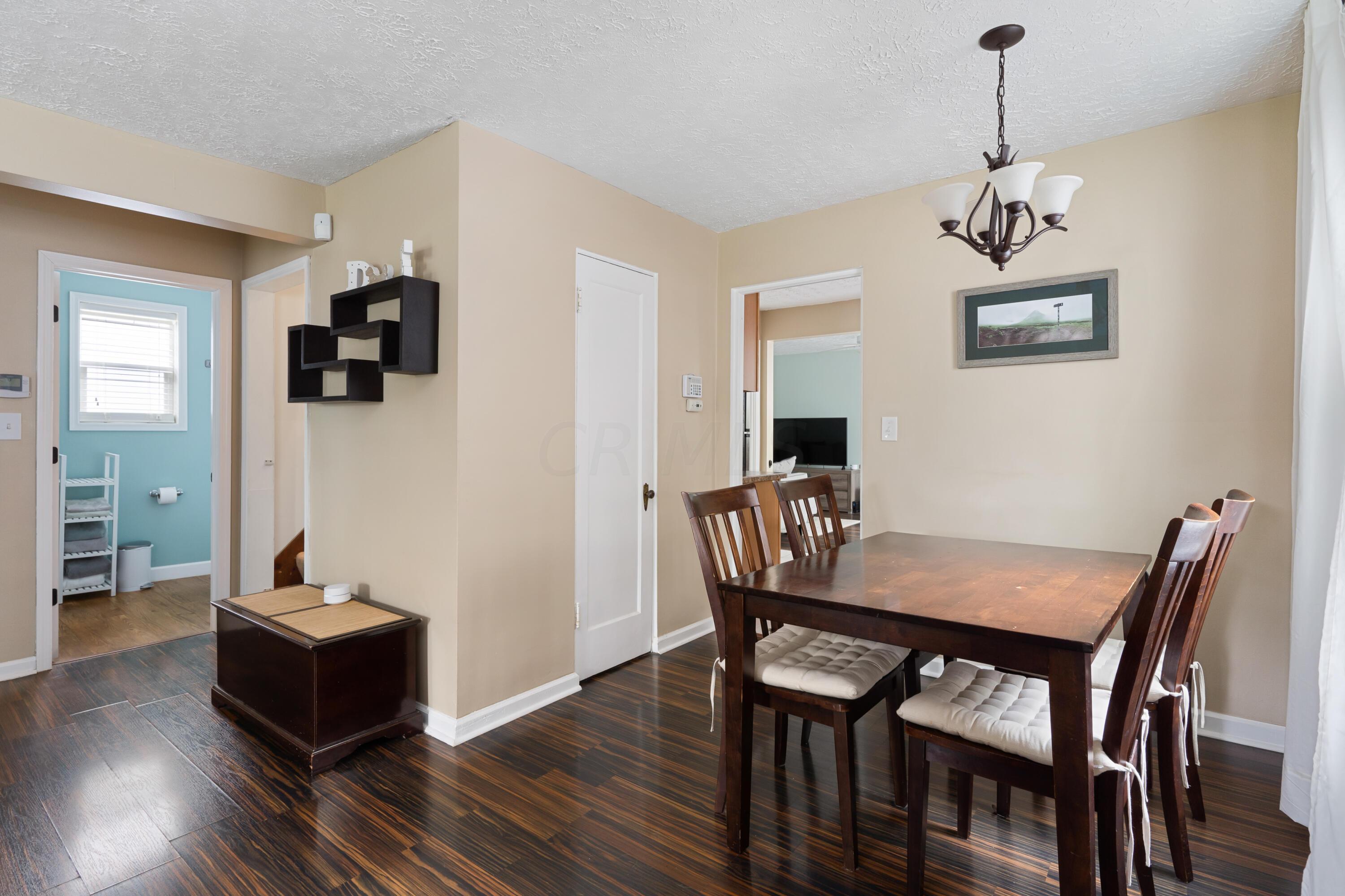 434 Chase Road Columbus, OH 43214 - Photo 12 of 34 Dining Area
