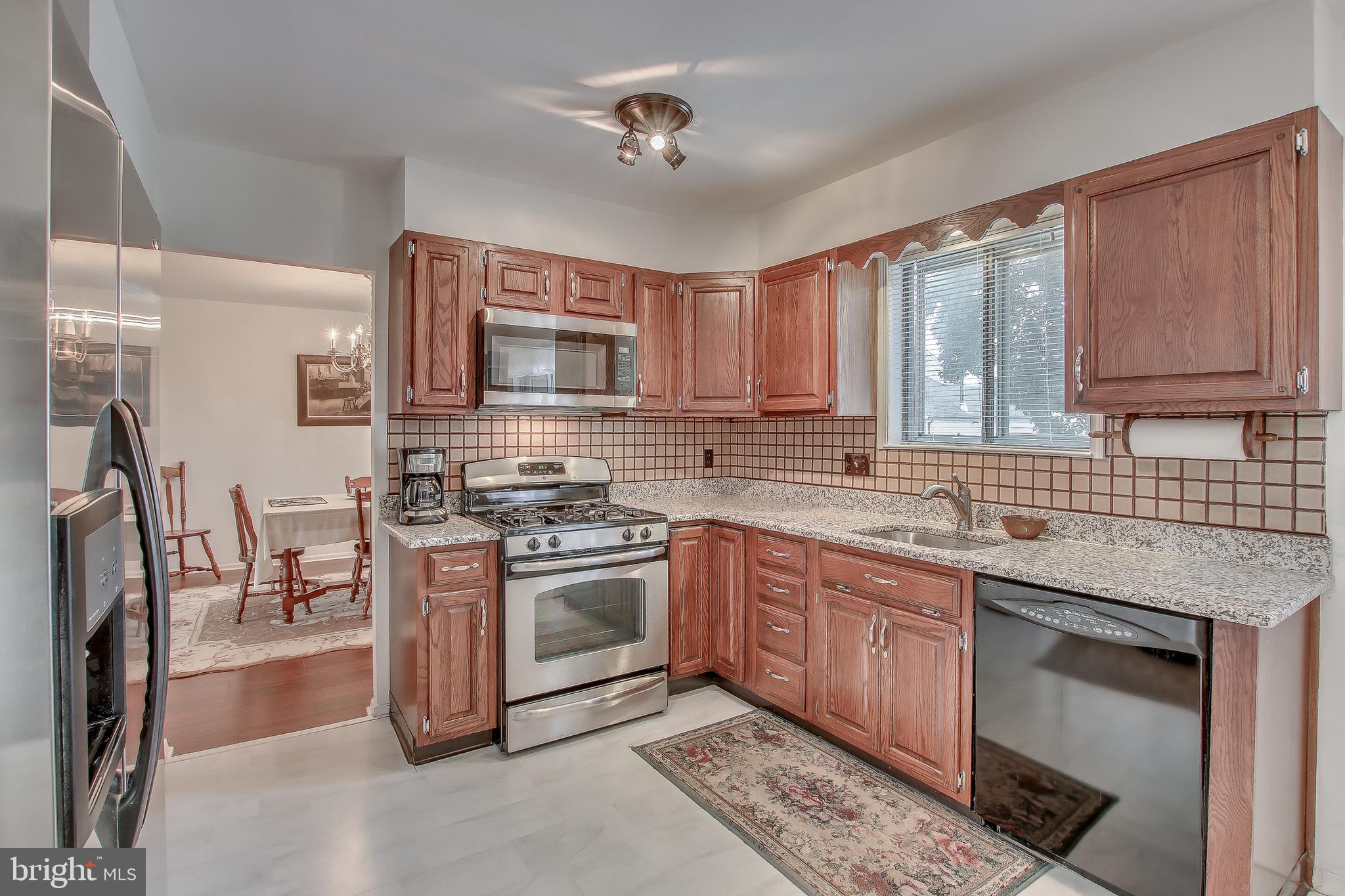 514 Elford Road Fairless Hills, PA 19030 - Photo 9 of 43 Gallery Image 9