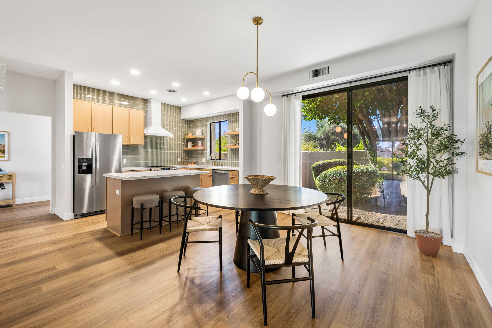 147 Desert W Drive Rancho Mirage, CA 92270 - Photo 24 of 90 8-web-or-mls-AM4A9753