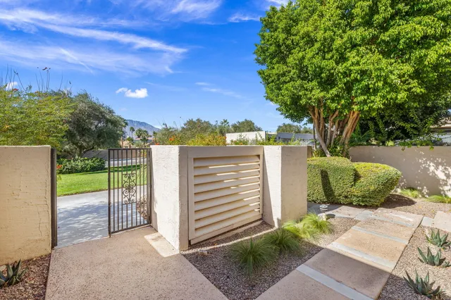 $649,999 | 147 Desert W Drive, Rancho Mirage, CA 92270