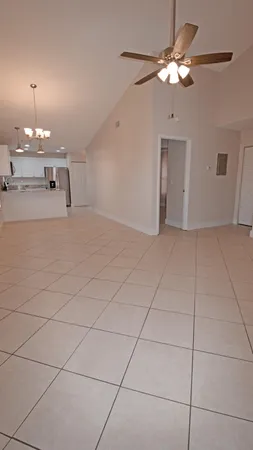 $2,000 | 7609 Southeast Hobe Terrace, Hobe Sound, FL 33455