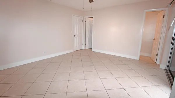 $2,000 | 7609 Southeast Hobe Terrace, Hobe Sound, FL 33455