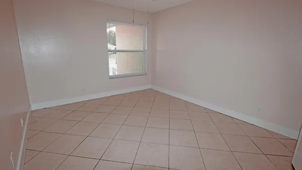$2,000 | 7609 Southeast Hobe Terrace, Hobe Sound, FL 33455