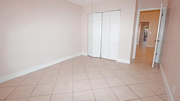 $2,000 | 7609 Southeast Hobe Terrace, Hobe Sound, FL 33455